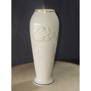 Vintage Lenox Flower Rose Blossom Bud Vase Porcelain‎ 24K Gold Trim Cream